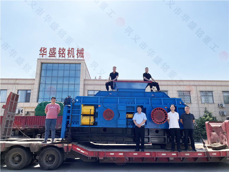 對輥選礦設(shè)備 對輥制砂機價格 對輥破碎機型號 液壓對輥制砂機生產(chǎn)廠家